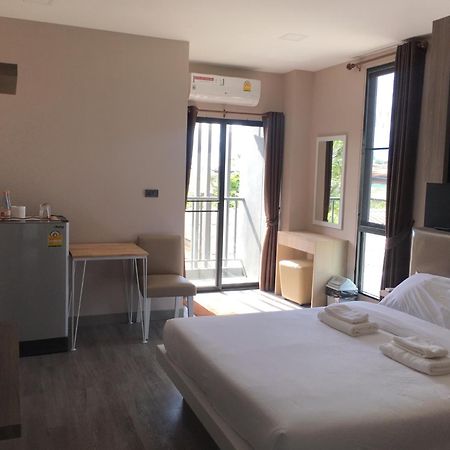 Ben At Salaya Hotel Sampran Ngoại thất bức ảnh